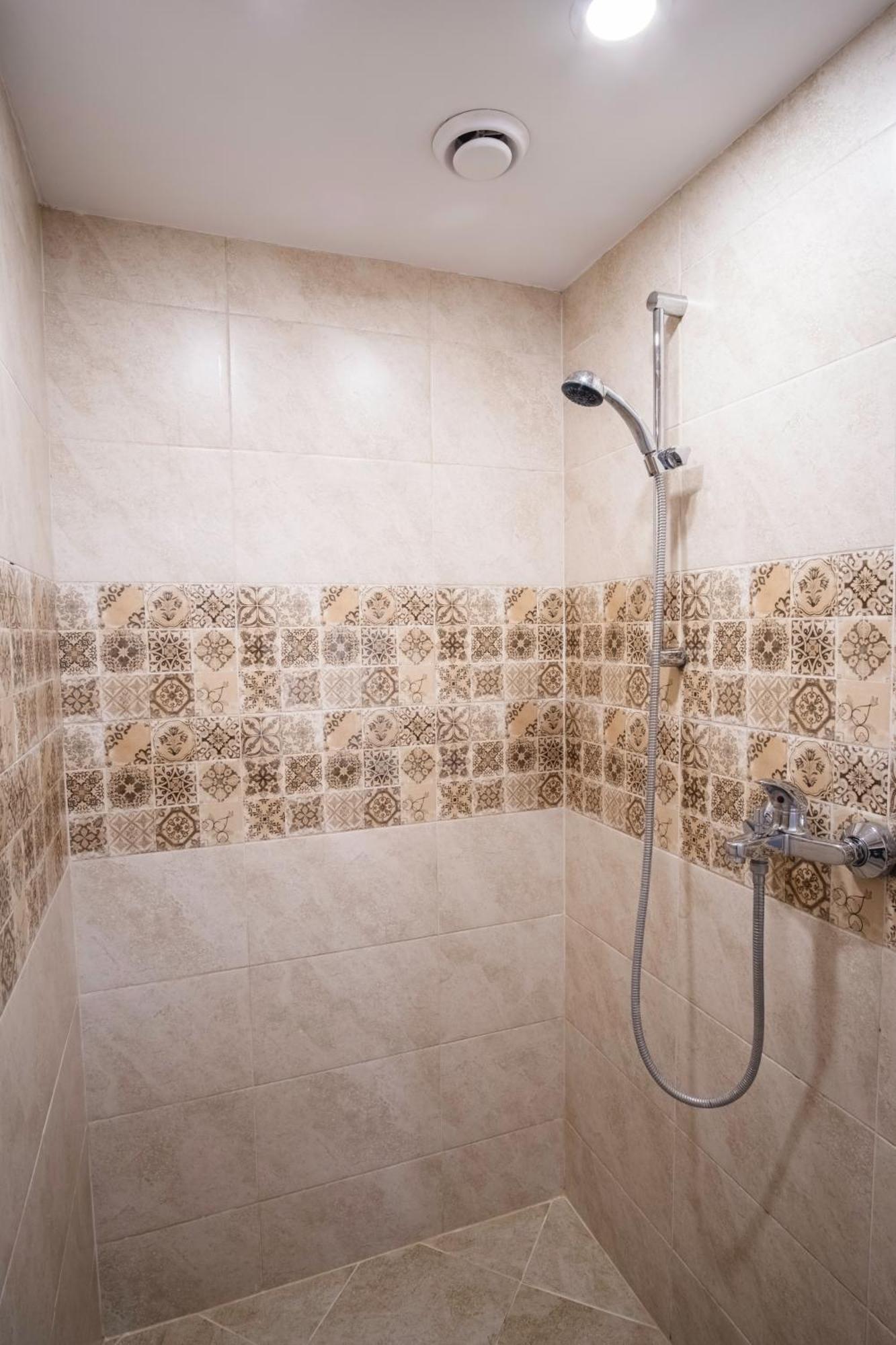 Ruse Apartment Center Bagian luar foto